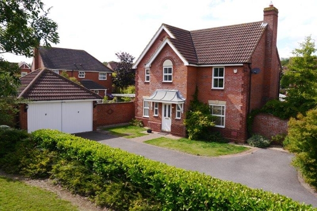  Image of 4 bedroom Detached house to rent in Langerstone Lane Tattenhoe Milton Keynes MK4 at Langerstone Lane Tattenhoe Milton Keynes, MK4 3BZ