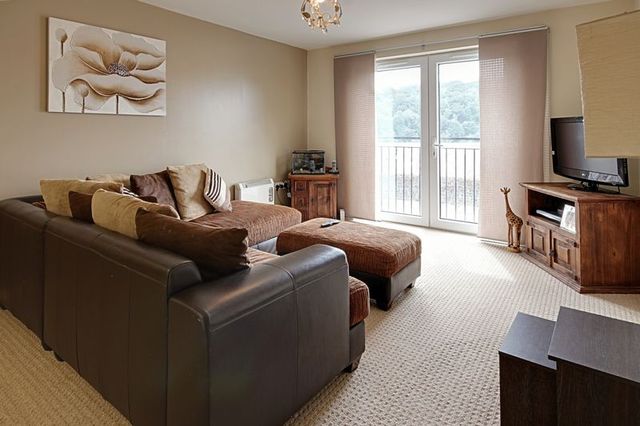  Image of 2 bedroom Property for sale in Tregwilym Road Rogerstone Newport NP10 at Tregwilym Road Rogerstone Newport, NP10 9NA