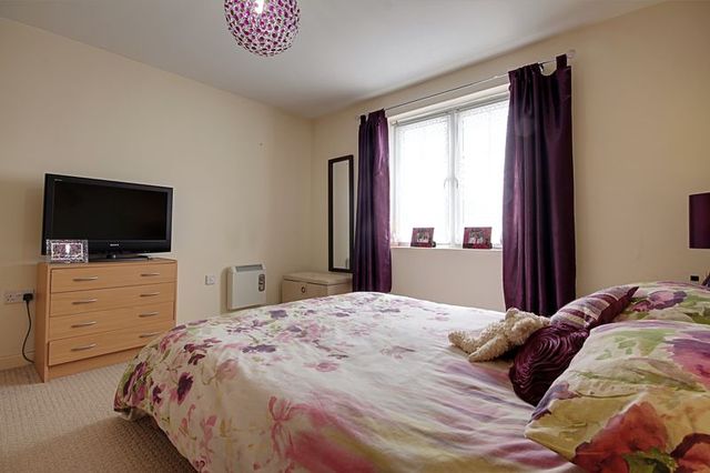  Image of 2 bedroom Property for sale in Tregwilym Road Rogerstone Newport NP10 at Tregwilym Road Rogerstone Newport, NP10 9NA
