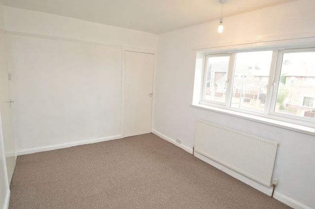  Image of 3 bedroom Terraced house to rent in Tunstall Crescent Nottingham NG8 at Tunstall Crescent  Nottingham, NG8 5QX