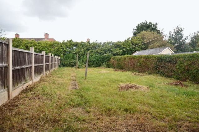 Image of 3 bedroom Terraced house to rent in Tunstall Crescent Nottingham NG8 at Tunstall Crescent  Nottingham, NG8 5QX