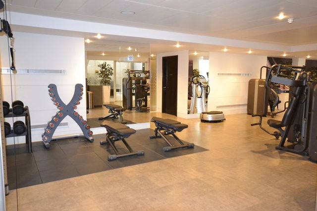  Image of 2 bedroom Flat for sale in Kensington High Street London W14 at Charles House 375 Kensington High Street Kensington, W14 8QA