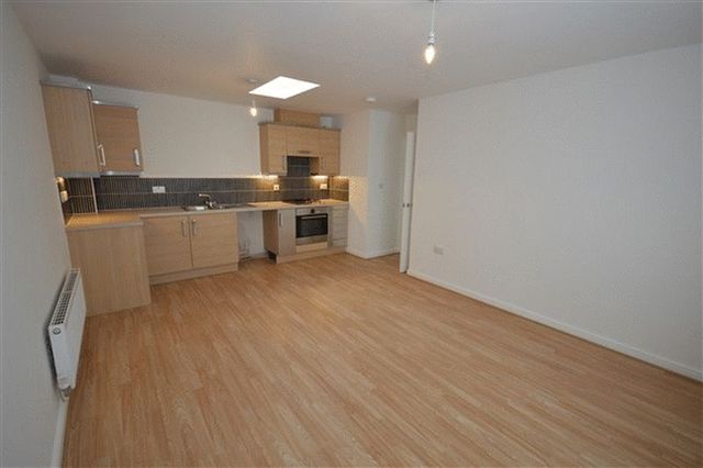  Image of 2 bedroom Flat to rent in Blaen Bran Close Pontnewydd Cwmbran NP44 at Blaen Bran Close  Cwmbran, NP44 1UU