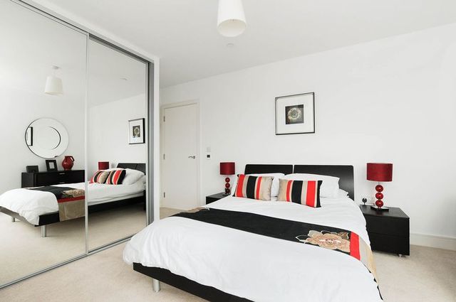  Image of 2 bedroom Property for sale in Queensland Road London N7 at Queensland Road Queensland Terrace Islington, N7 7AJ