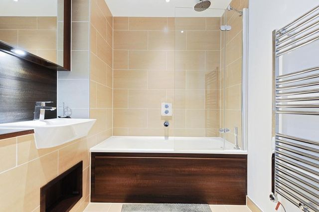  Image of 2 bedroom Property for sale in Queensland Road London N7 at Queensland Road Queensland Terrace Islington, N7 7AJ