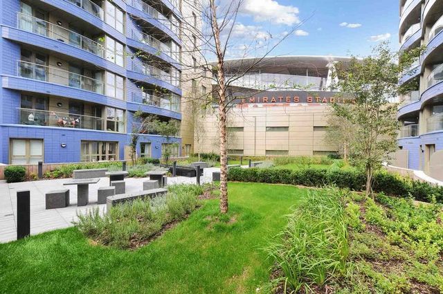  Image of 2 bedroom Property for sale in Queensland Road London N7 at Queensland Road Queensland Terrace Islington, N7 7AJ