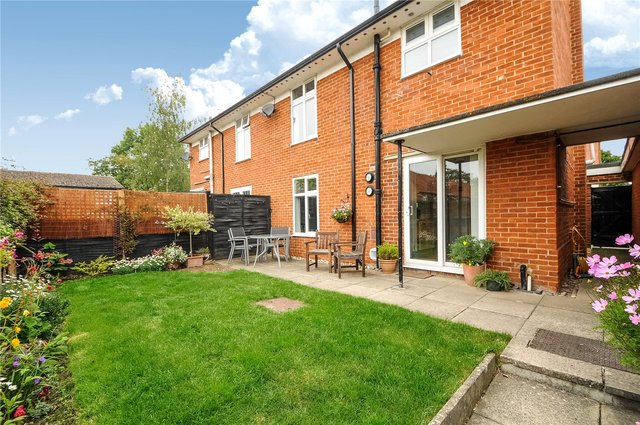  Image of 3 bedroom Semi-Detached house for sale in Valon Road Arborfield Reading RG2 at Arborfield  Arborfield Garrison, RG2 9QQ