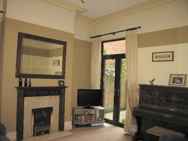  Image of 4 bedroom Detached house for sale in Victoria Avenue Princes Avenue Hull HU5 at HULL, HU5 3DY