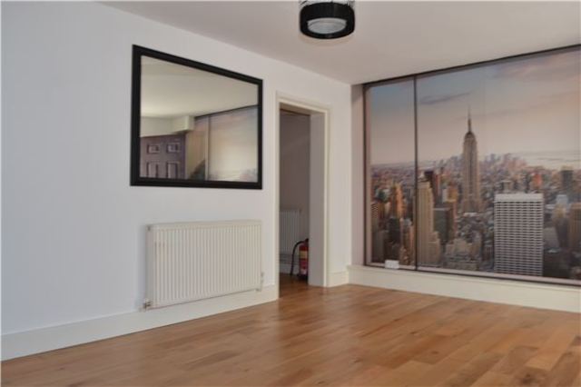  Image of 1 bedroom Flat for sale in Villa Road St. Leonards-on-Sea TN37 at East Sussex, TN37 6EJ