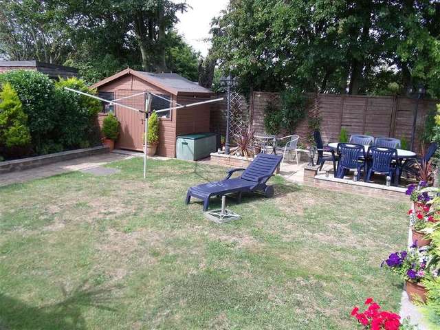  Image of 3 bedroom Bungalow for sale in Vincent Close Broadstairs CT10 at Broadstairs Kent Broadstairs, CT10 2ND