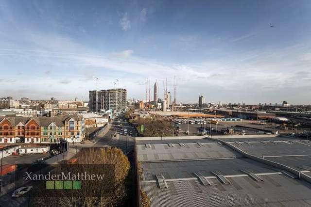  Image of 2 bedroom Flat to rent in Battersea Park Road London SW8 at Nine Elms/Vauxhall, SW8 4DA