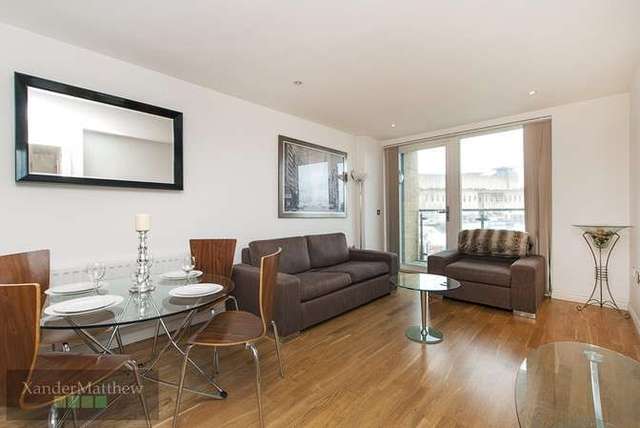  Image of 2 bedroom Flat to rent in Battersea Park Road London SW8 at Nine Elms/Vauxhall, SW8 4DA