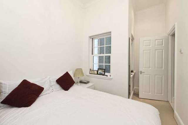  Image of 2 bedroom Flat to rent in Warwick Way London SW1V at Warwick Way  London, SW1V 1SD