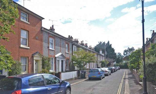  Image of 3 bedroom Detached house for sale in Washington Street Chichester PO19 at Chichester, PO19 3BN