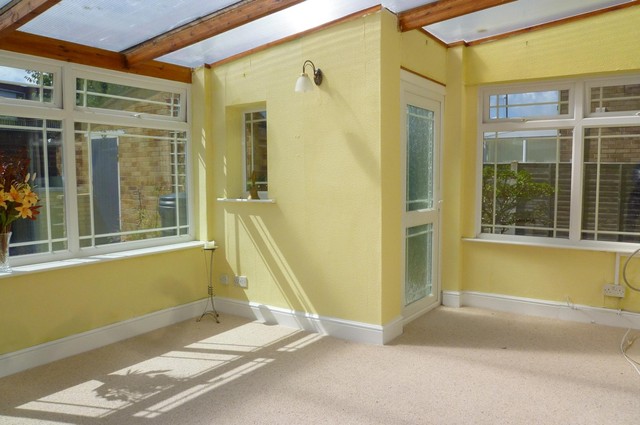  Image of 3 bedroom Semi-Detached house to rent in Waterloo Road Gosport PO12 at Gosport, PO12 2AL