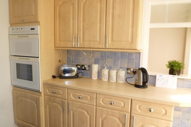  Image of 3 bedroom Semi-Detached house to rent in Waterloo Road Gosport PO12 at Gosport, PO12 2AL
