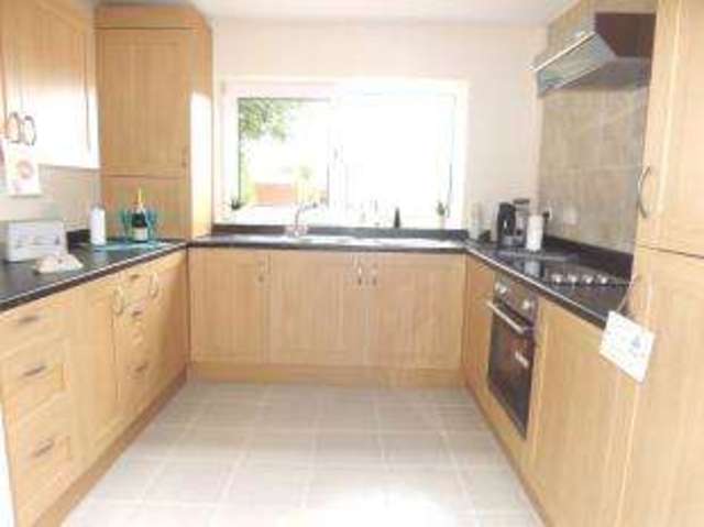  Image of 2 bedroom Bungalow for sale in Sutton Road Cowplain Waterlooville PO8 at Waterlooville Hampshire Cowplain, PO8 8PU