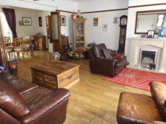  Image of Detached house for sale in Longwood Avenue Cowplain Waterlooville PO8 at Waterlooville Hampshire Cowplain, PO8 8JA