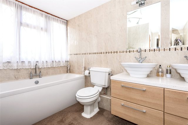  Image of 5 bedroom Detached house for sale in Wedmans Lane Rotherwick Hook RG27 at Rotherwick Hook Rotherwick, RG27 9BN
