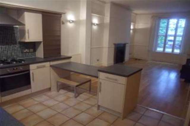  Image of 2 bedroom Flat to rent in Wellington Circus Nottingham NG1 at Nottingham, NG1 5AL