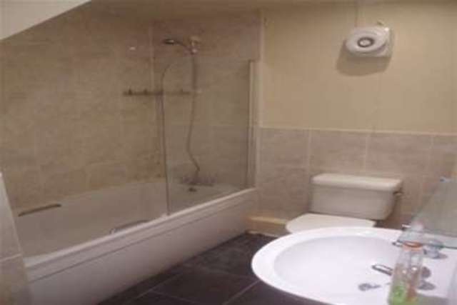  Image of 2 bedroom Flat to rent in Wellington Circus Nottingham NG1 at Nottingham, NG1 5AL
