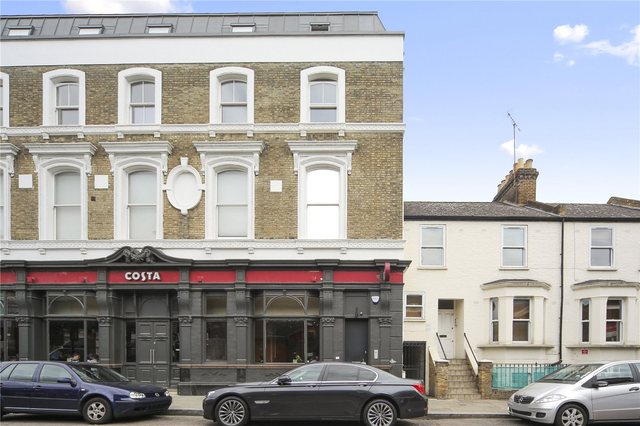  Image of 3 bedroom Flat to rent in Wells Road London W12 at Wells Road  London, W12 8DA