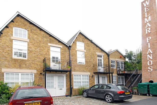  Image of 1 bedroom Ground Flat to rent in Welmar Mews London SW4 at Welmar Mews  London, SW4 7DD