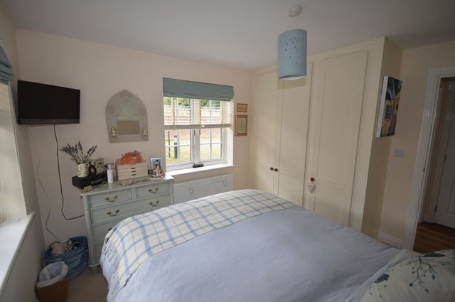  Image of 2 bedroom Flat for sale in Scarlett Avenue Halton Camp Aylesbury HP22 at Scarlett Avenue  Wendover, HP22 5FB