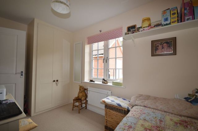  Image of 2 bedroom Flat for sale in Scarlett Avenue Halton Camp Aylesbury HP22 at Scarlett Avenue  Wendover, HP22 5FB