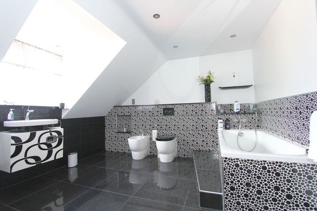  Image of 4 bedroom Detached house for sale in West End Winteringham Scunthorpe DN15 at West End Winteringham Scunthorpe, DN15 9NR