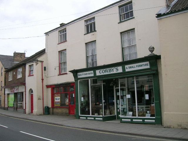  Image of 2 bedroom Flat to rent in West Street Alford LN13 at West Street Alford Alford, LN13 9DG