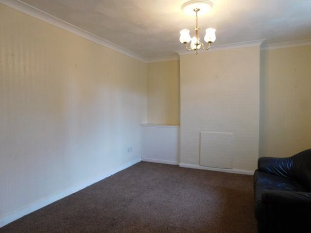  Image of 3 bedroom Terraced house for sale in West Street South Kirkby Pontefract WF9 at Pontefract West Yorkshire Pontefract, WF9 3HZ