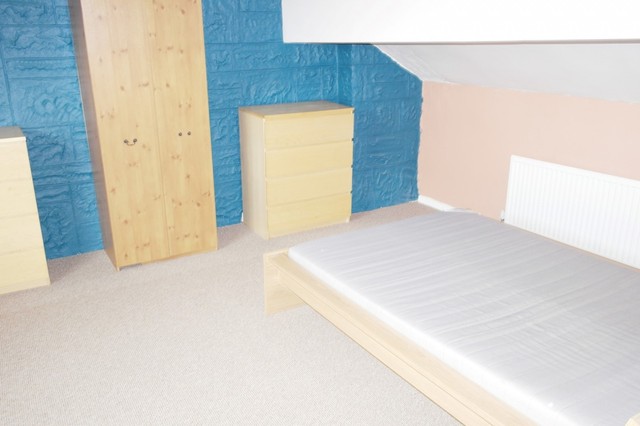  Image of 2 bedroom Terraced house to rent in West Terrace Street Stanningley Pudsey LS28 at Stanningley, LS28 6EQ