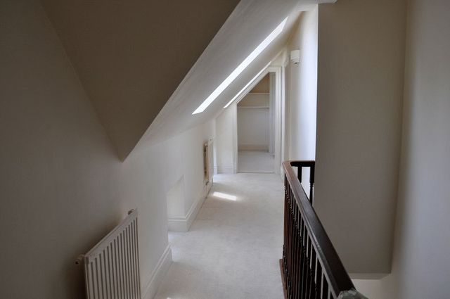  Image of 4 bedroom Cottage to rent in West Town Backwell Bristol BS48 at Chelvey Road West Town Backwell, BS48 3BD