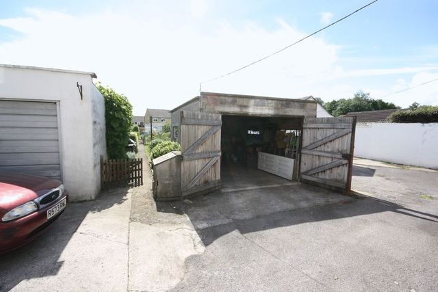  Image of 3 bedroom Terraced house for sale in Westfield Terrace Radstock BA3 at Westfield Terrace  Radstock, BA3 3UT