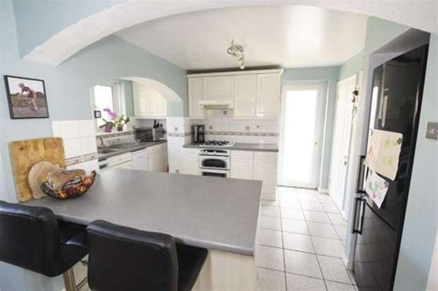  Image of 3 bedroom Semi-Detached house for sale in Westover Frome BA11 at Frome, BA11 4ET