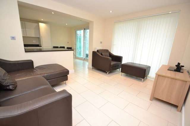  Image of 2 bedroom Flat for sale in Ayton Drive Portland DT5 at Ocean Views 1 Ayton Drive Portland, DT5 1EF