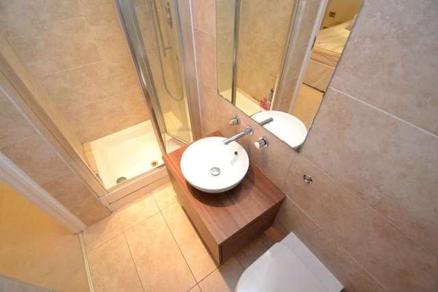  Image of 2 bedroom Flat for sale in Ayton Drive Portland DT5 at Ocean Views 1 Ayton Drive Portland, DT5 1EF