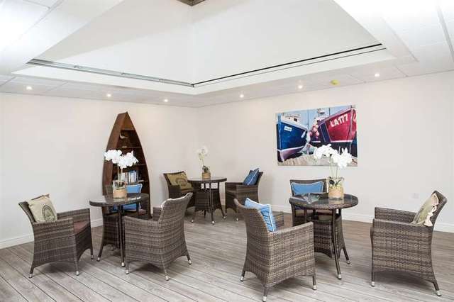  Image of 2 bedroom Apartment for sale in White Lion Street Tenby SA70 at Tenby  Tenby, SA70 7ET