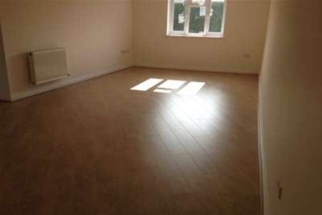  Image of 2 bedroom Flat to rent in Freshfield Road Southampton SO15 at Southampton, SO15 8QW
