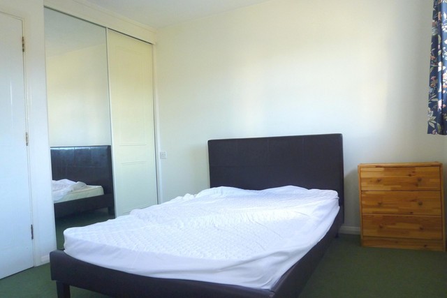  Image of 3 bedroom Detached house to rent in Whitstable Place Croydon CR0 at Croydon, CR0 1SA