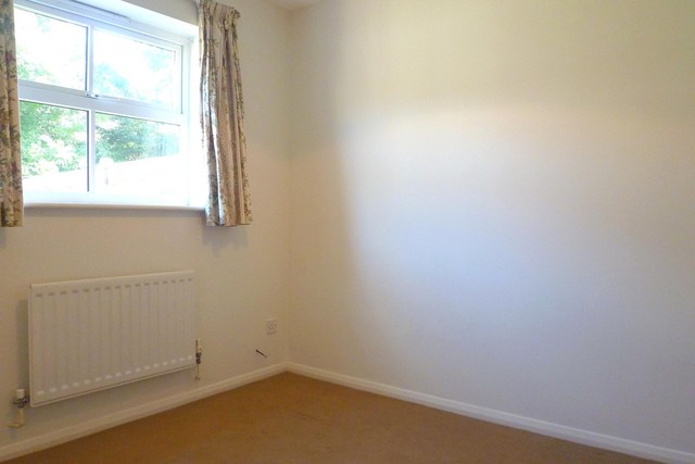  Image of 3 bedroom Detached house to rent in Whitstable Place Croydon CR0 at Croydon, CR0 1SA