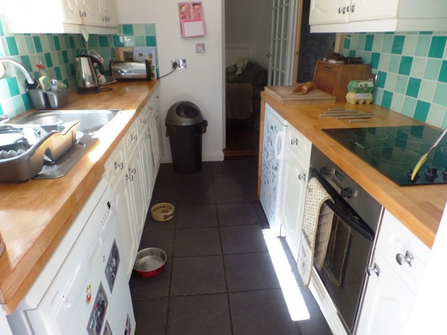  Image of 3 bedroom Terraced house to rent in Whyke Lane Chichester PO19 at Chichester, PO19 7PD