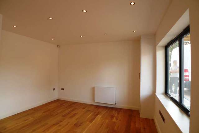  Image of 2 bedroom Flat to rent in Wickham Street Welling DA16 at Wickham Street  Welling, DA16 3DA