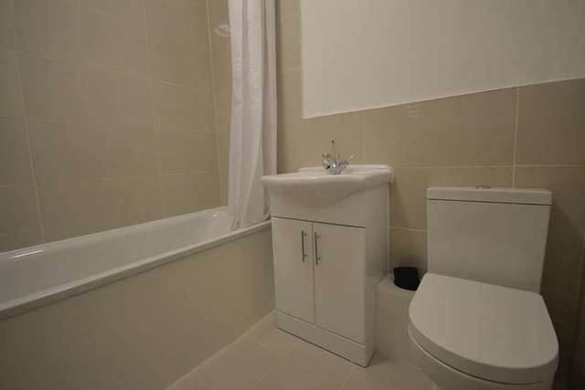 Image of 2 bedroom Flat to rent in Upper Glen Road St. Leonards-on-Sea TN37 at St Leonards On Sea, TN37 7BY