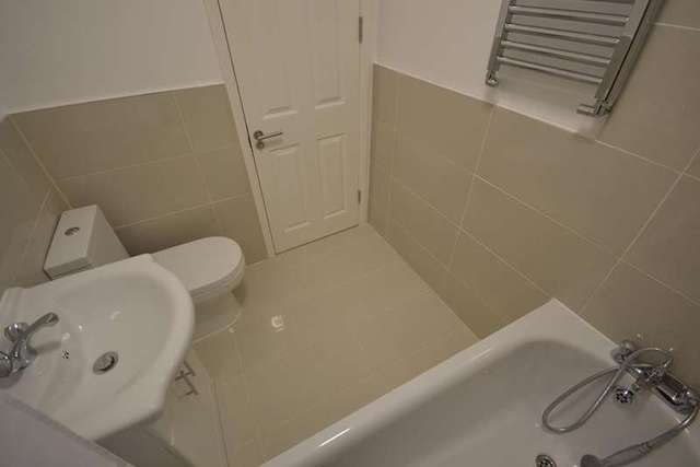  Image of 2 bedroom Flat to rent in Upper Glen Road St. Leonards-on-Sea TN37 at St Leonards On Sea, TN37 7BY