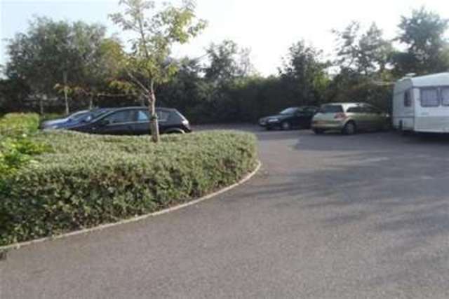  Image of 2 bedroom Flat to rent in Oakdale Road Poole BH15 at Poole, BH15 3LT