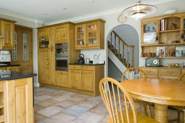  Image of 6 bedroom Detached house for sale in Mill Lane Hemingford Grey Huntingdon PE28 at Mill Lane Hemingford Grey Huntingdon, PE28 9DQ