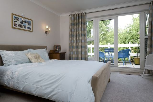  Image of 6 bedroom Detached house for sale in Mill Lane Hemingford Grey Huntingdon PE28 at Mill Lane Hemingford Grey Huntingdon, PE28 9DQ