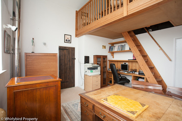  Image of 1 bedroom Country House to rent in Witheridge Lane Penn High Wycombe HP10 at Penn Buckinghamshire Penn, HP10 8PG